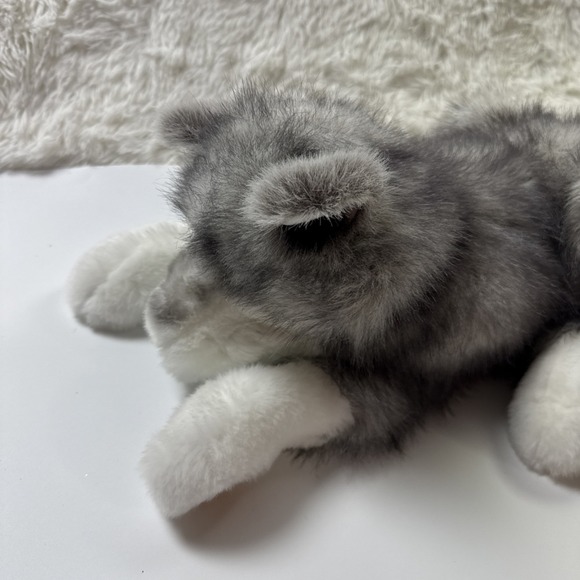 Folkmanis Timber Wolf Hand Puppet Full Body Stuffed Animal Moveable Mouth - Picture 3 of 8